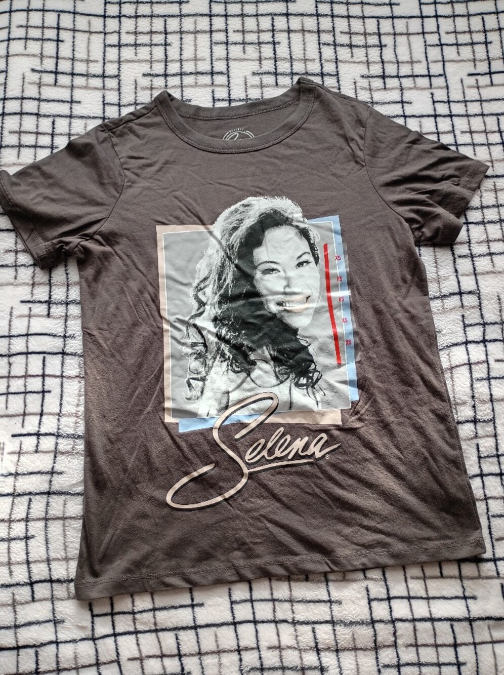 Selena Quintanilla Size XS Charcoal Gray Graphic Short Sleeve Tee NEW WITH TAGS